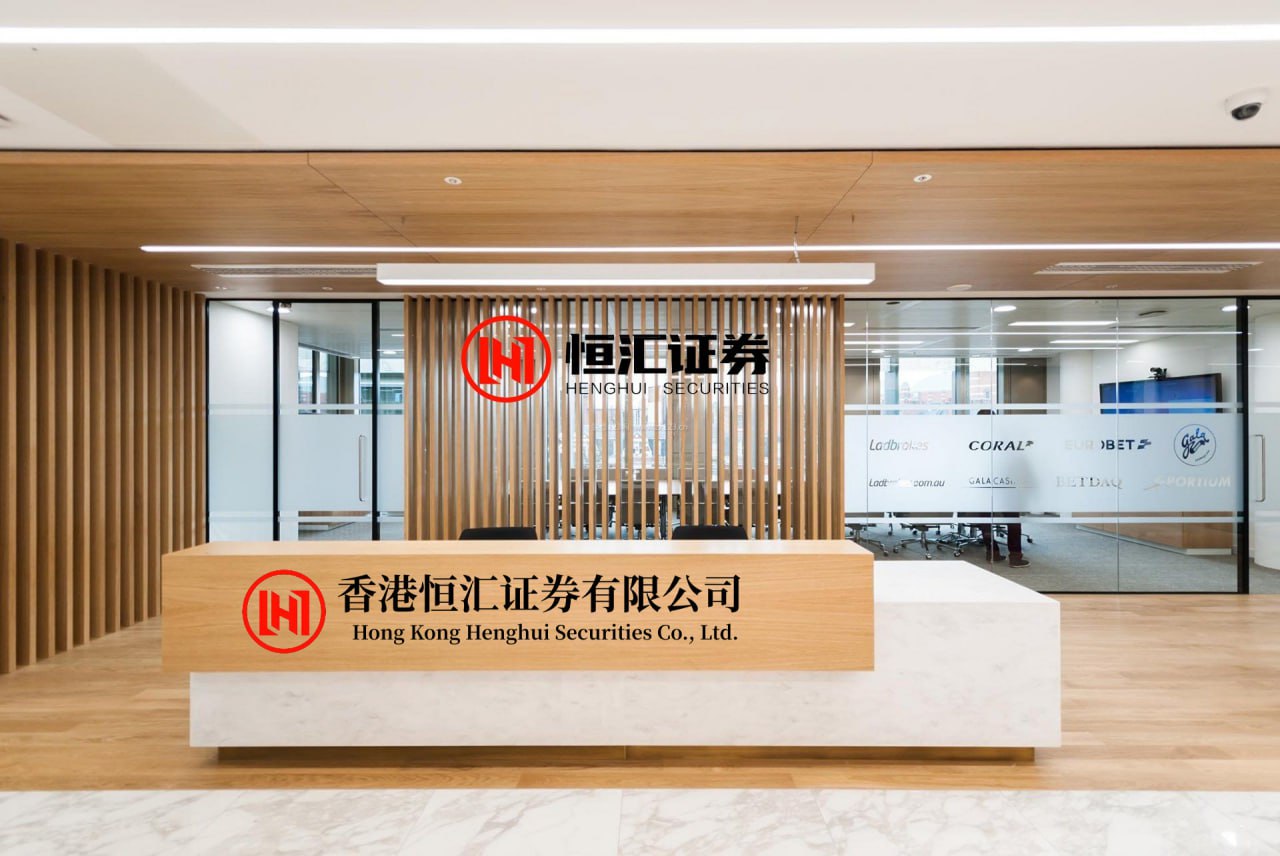达道宝 罗马诺：阿森纳接近5000万以上出售马丁内利！曼联仍希望签斯凯利